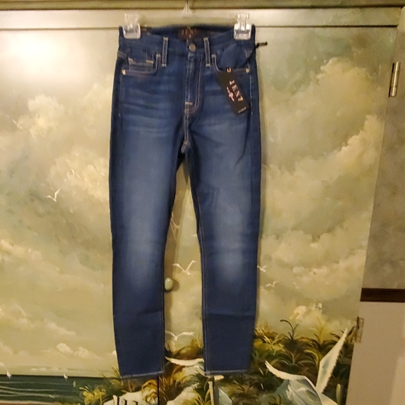 JEANS - Picture 3 of 7